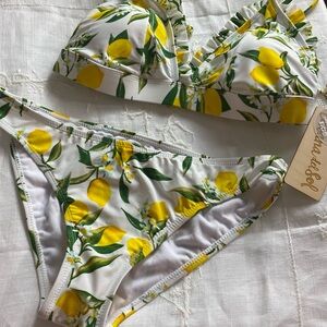 Cabana del Sol Lemon Print Bikini Set size Medium